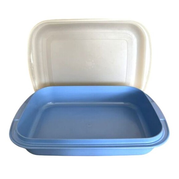 Tupperware Ultra 21 3.5 Qt. Casserole Baking Dish Roaster Pan Blue #1741, #1742 - Picture 1 of 4